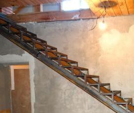 Лестница маршевая металлическая - модель 3