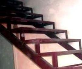 Металлическая лестница 3-го типа - вариант 2