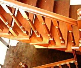 Металлическая лестница с поворотом на 180 градусов - модель 3