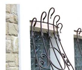 Металлические решетки с художественной ковкой - модель 4