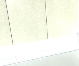 Металлические уголки для плитки в ванной - вариант 1