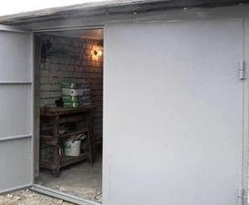 Металлические  для гаража распашные - вариант 1