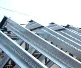 Металлический уголок для крыши - модель 4