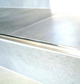 Металлический уголок для плитки - модель 2