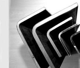 Металлический уголок на ступени - вариант 3