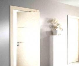 Межкомнатные двери из мдф белого цвета - вариант 2