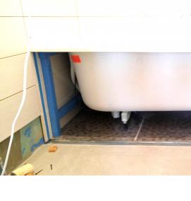 Монтаж акрилового бордюра на ванну - модель 3