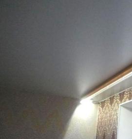 Монтаж потолочного карниза для штор - тип 2