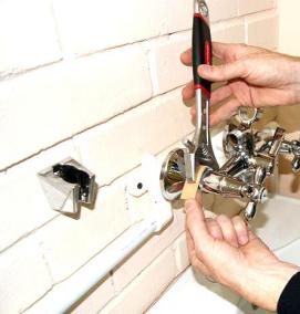 Монтаж смесителей воды - вариант 1