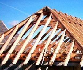 Монтаж вальмовой стропильной крыши - модель 4