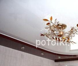 Натяжной потолок белый с коричневым - тип 4