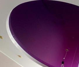 Натяжной потолок фиолетово белый - вариант 3