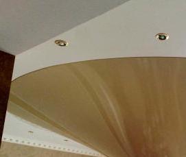 Натяжной потолок с каплей - модель 1