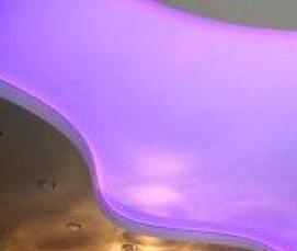 Натяжной потолок с контурной подсветкой - модель 2