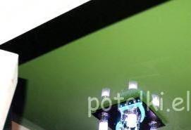 Натяжные потолки бело зеленые - тип 4