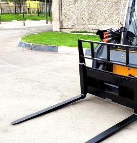 Навесное дорожное оборудование - модель 4