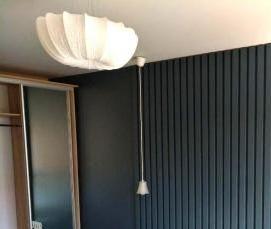 Отделка балкона деревянными рейками - вариант 3