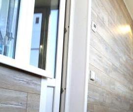 Отделка балкона ламинатом - тип 2