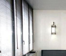 Отделка балкона лестницей - вариант 3