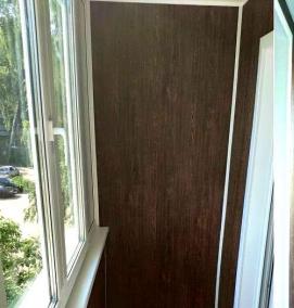 Отделка балкона пластиковыми панелями - вариант 1