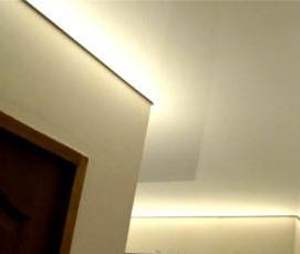 Парящий натяжной потолок с подсветкой по периметру - модель 3