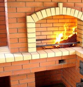 Печь-барбекю из кирпича - тип 1