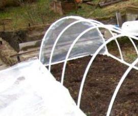 Пластиковые теплицы из стеклопакетов - вариант 3