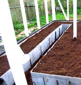 Плоские полосы из шифера для грядок - модель 3