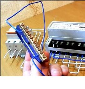 Подключение трансформаторов тока к трехфазному счетчику - модель 1