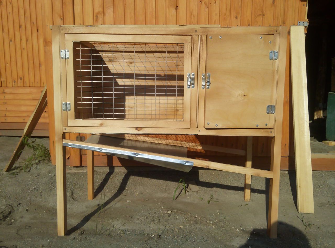 Поилка для кролика в клетку - модель 4