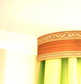 Потолочные карнизы для зала - вариант 1