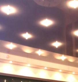 Потолочные светильники встроенные в натяжной потолок - модель 1