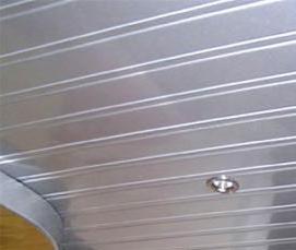 Потолок металлический реечный - модель 4