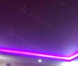 Потолок натяжной глянцевый сиреневый - модель 2