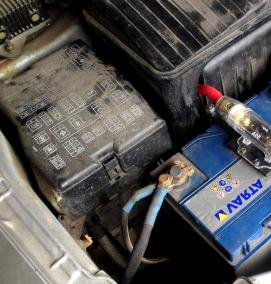 Предохранитель на аккумулятор - тип 1