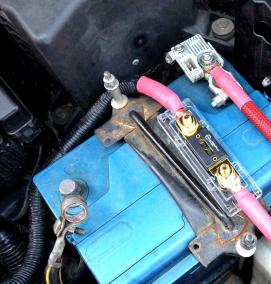 Предохранитель на аккумулятор - тип 4