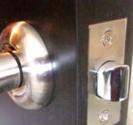 Противопожарные двери с защелкой - вариант 1