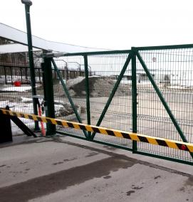 Противотаранный шлагбаум - вариант 4