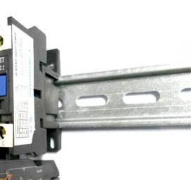 Пускатель с тепловым реле в корпусе - вариант 1