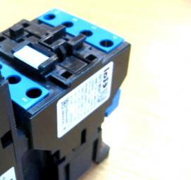 Пускатель с тепловым реле в корпусе - вариант 3