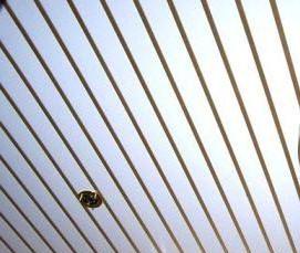 реечный потолок вертикальный - модель 3