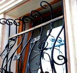 решетки на окна внутри помещения - вариант 2