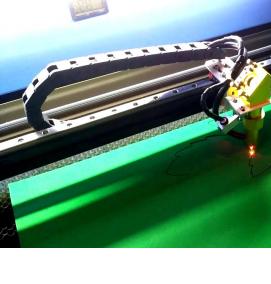 резка поликарбоната лазером - тип 1