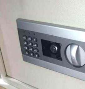 сейф металлический с замком - тип 2