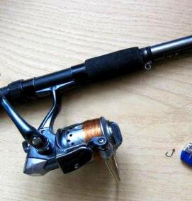 снасть на спиннинг с кормушкой - модель 4