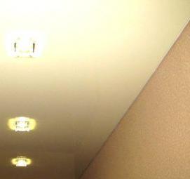 софтбокс потолочный светильник на натяжной потолок - вариант 1