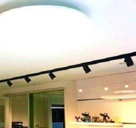 софтбокс потолочный светильник на натяжной потолок - вариант 2