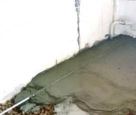 стяжка пола в ванной - вариант 1