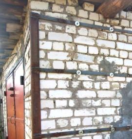 стяжка трещины в стене - модель 1