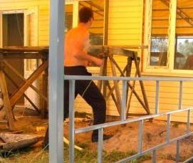 сварочные работы в дождь - вариант 1